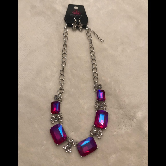 Paparazzi Flawlessly famous pink necklace with earrings